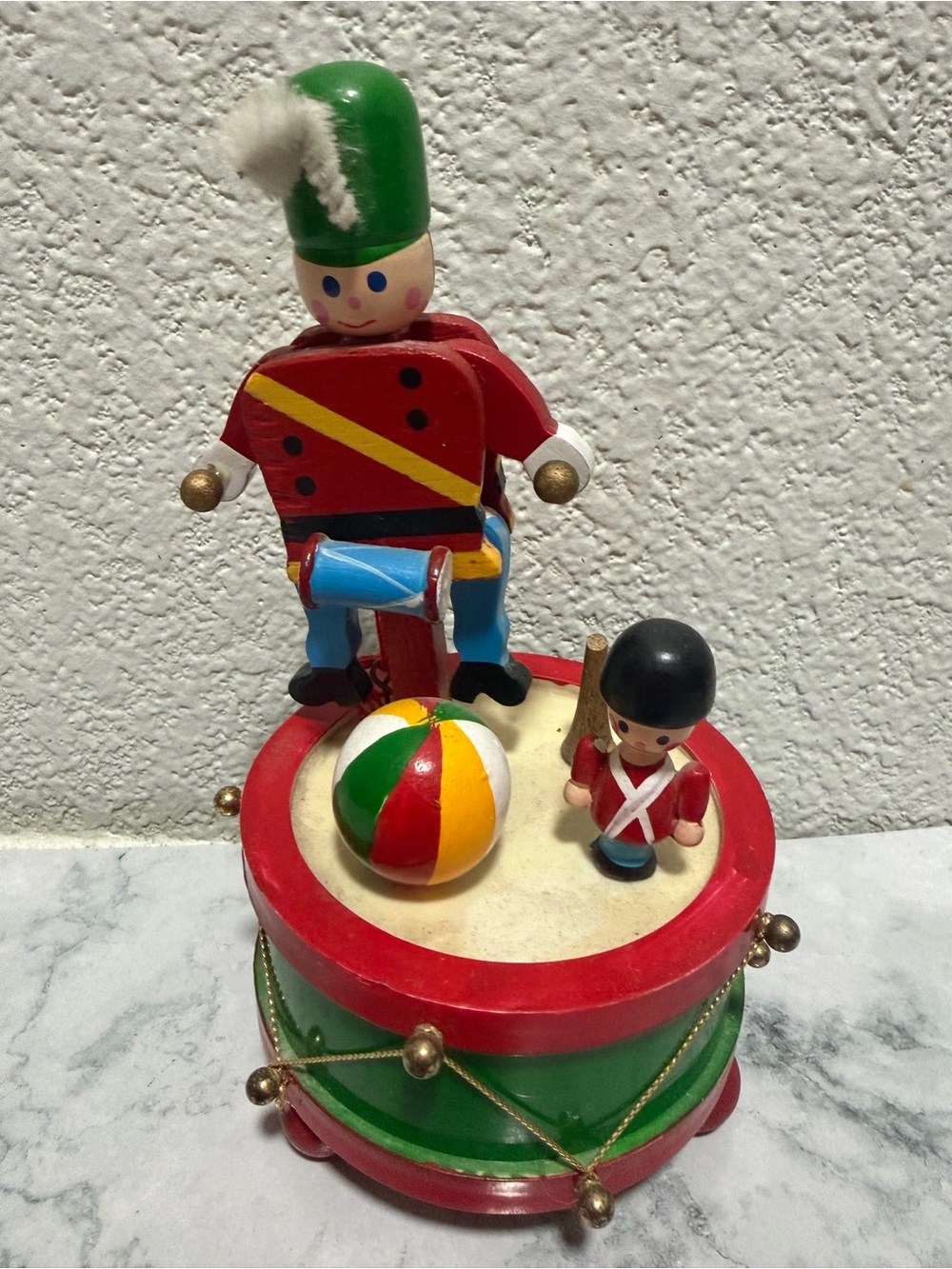 Vintage 1980 Enesco Wooden Soldier Drummer Music box
